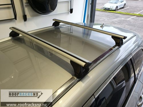 CRUZ Airo Silver Roof Racks - Image 2