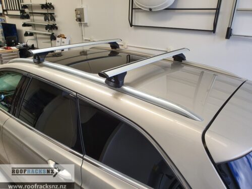 CRUZ Airo Silver Roof Racks - Image 4