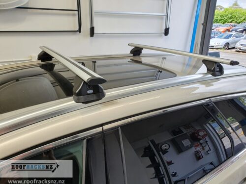 CRUZ Airo Silver Roof Racks - Image 2