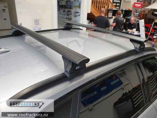 CRUZ Airo Dark Roof Racks - Image 2