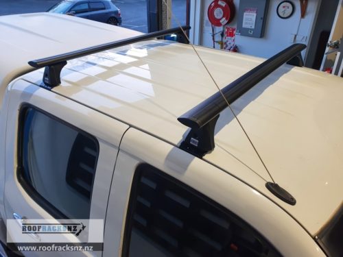 CRUZ Airo Dark Roof Racks - Image 8