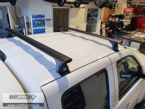 CRUZ Airo Dark Roof Racks - Image 6