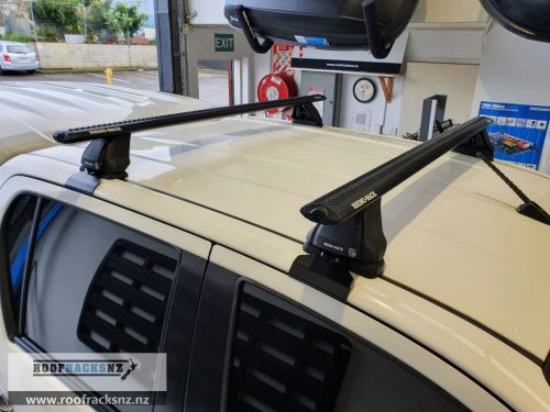 Vortex 2500 Black 2 Bar Roof Rack - Image 7