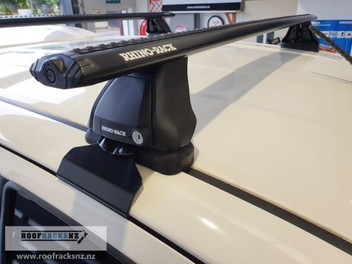 Vortex 2500 Black 2 Bar Roof Rack - Image 8