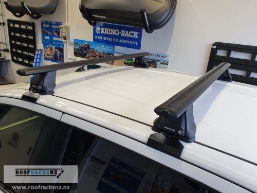 Vortex 2500 Black 2 Bar Roof Rack - Image 10