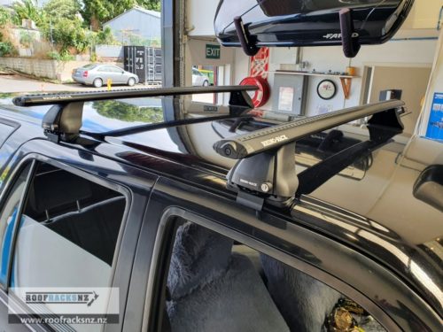 Vortex 2500 Black 2 Bar Roof Rack - Image 6