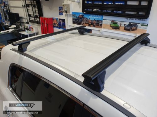 CRUZ Airo Dark Roof Racks - Image 6