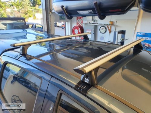 CRUZ Airo Silver Roof Racks - Image 7