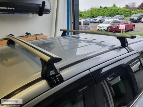 CRUZ Airo Silver Roof Racks - Image 5