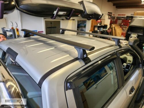 CRUZ Airo Dark Roof Racks - Image 7