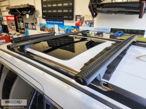 Vortex RCL Black 2 Bar Roof Rack - Image 14