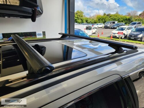 Vortex RCL Black 2 Bar Roof Rack - Image 17