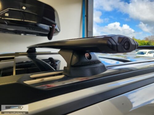 Vortex RCL Black 2 Bar Roof Rack - Image 18