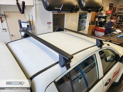 Vortex 2500 Black 2 Bar Roof Rack - Image 10