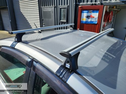 CRUZ Airo Silver Roof Racks - Image 5