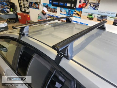 Vortex 2500 Black 2 Bar Roof Rack - Image 21