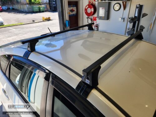 CRUZ Square Bar Roof Rack - Image 9