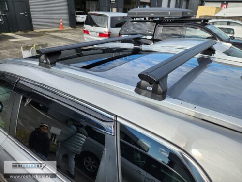 CRUZ Airo Dark Roof Racks - Image 12