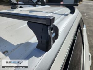 CRUZ Square Bar Roof Rack