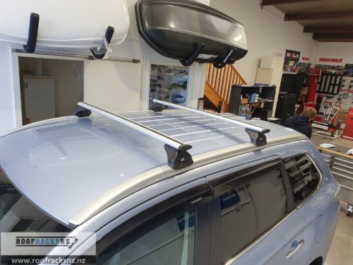 CRUZ Airo Silver Roof Racks - Image 2