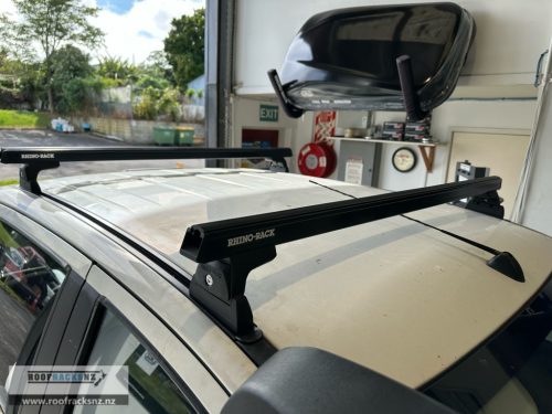 Heavy Duty RLT600 Trackmount Black 2 Bar Roof Rack - Image 2