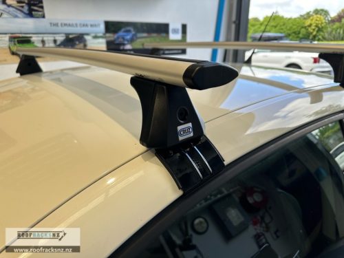 CRUZ Airo Silver Roof Racks - Image 6