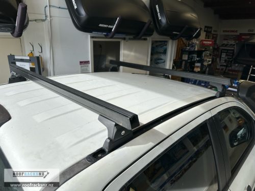 Heavy Duty RLT600 Trackmount Black 2 Bar Roof Rack - Image 6