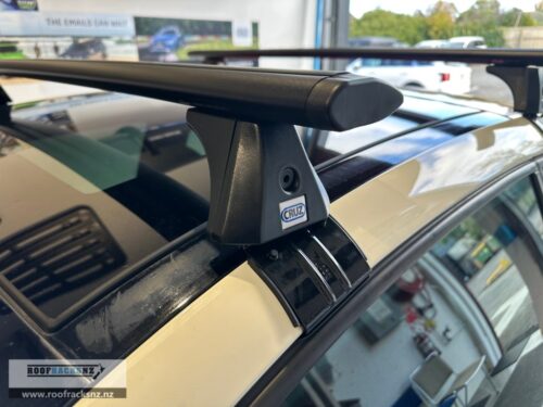 CRUZ Airo Dark Roof Racks - Image 6