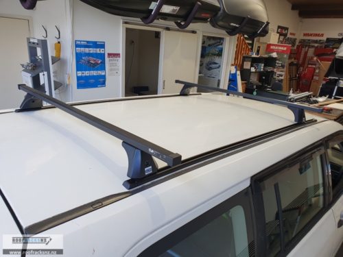 CRUZ Square Bar Roof Racks - Trackmount - 2 Bars - Image 3