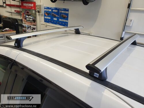 CRUZ Airo Silver Roof Racks - Image 7