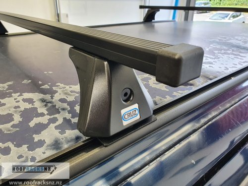 CRUZ Square Bar Roof Racks - Trackmount - 2 Bars - Image 5