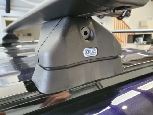 CRUZ Airo Dark Roof Racks - Image 4