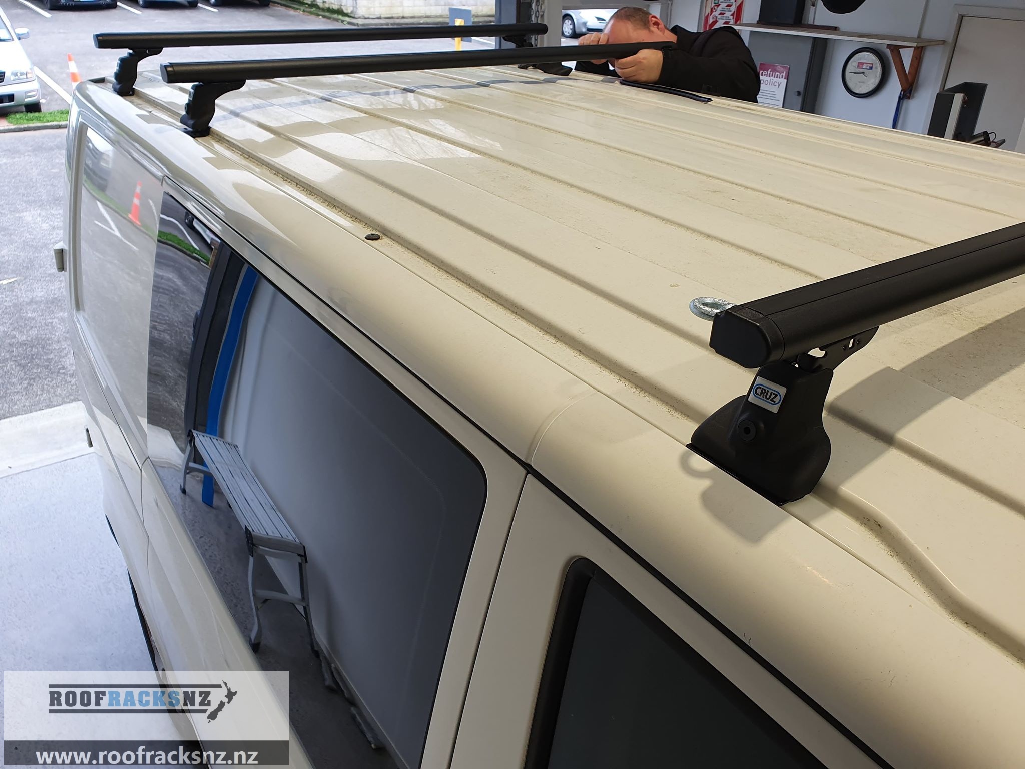 CRUZ Commercial Aluminium DARK Roof Racks - 3 bars - Roof Racks NZ Ltd