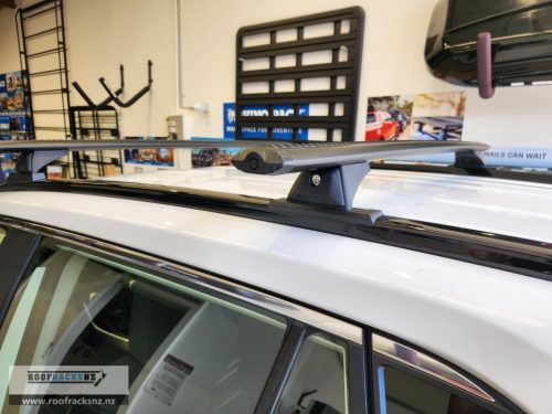 VORTEX RCL BLACK 2 BAR ROOF RACK - Image 11