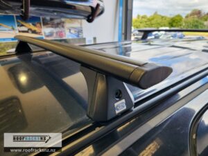 CRUZ Airo Dark Roof Racks - Trackmount - 2 Bars