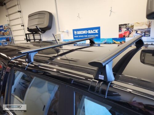 CRUZ Airo Dark Roof Racks - Image 11