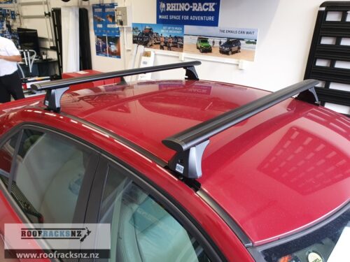 CRUZ Airo Dark Roof Racks - Image 4