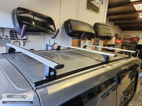 CRUZ Airo Silver Roof Racks - Trackmount - 3 Bars - Image 5
