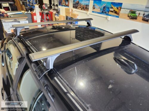 CRUZ Airo Dark Roof Racks - Image 2