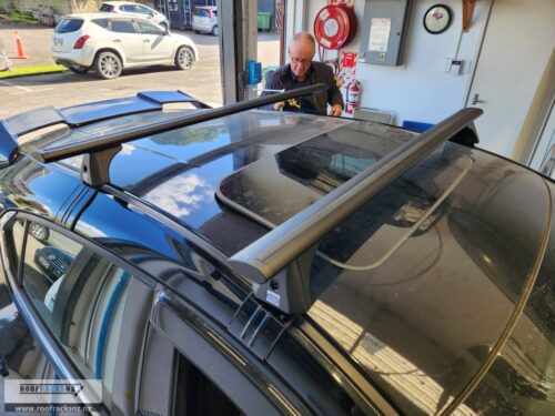 CRUZ AIRO DARK ROOF RACKS - Image 6