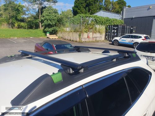 Vortex RX Black 2 Bar Roof Rack - Image 9