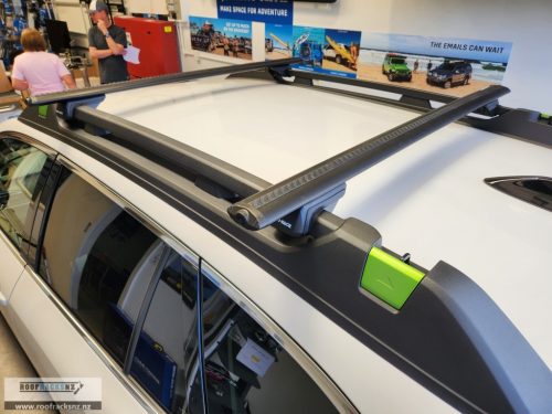 Vortex RX Black 2 Bar Roof Rack - Image 5