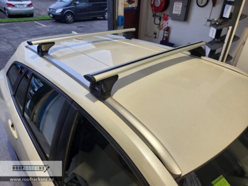 CRUZ Airo Silver Roof Racks - Image 7