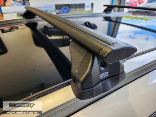 CRUZ Airo Dark Roof Racks - Image 7