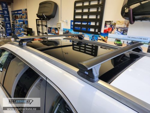 CRUZ Airo Dark Roof Racks - Image 2