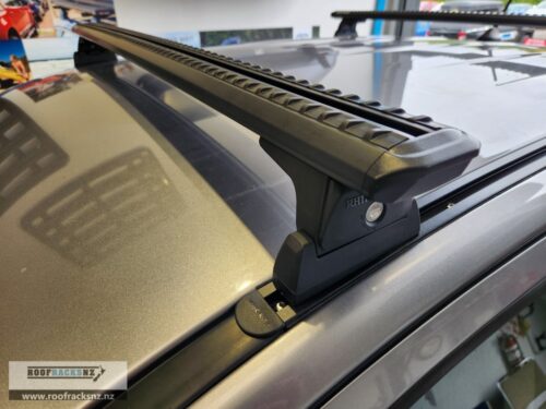 Sportz RLT600 Black 2 Bar Roof Rack - Image 10