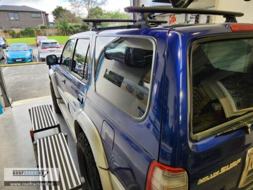 SPORTZ RLT600 TRACKMOUNT BLACK 2 BAR ROOF RACK - Image 9