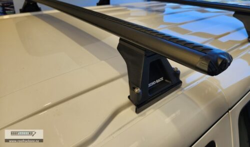 Sportz RLTF Black 3 Bar Roof Rack - Image 3