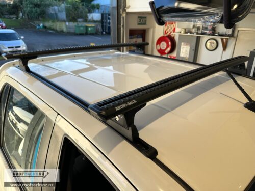 Sportz RLT600 Trackmount Black 2 Bar Roof Rack - Image 2