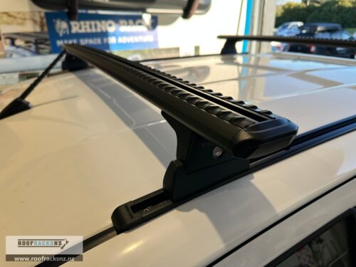 Sportz RLT600 Trackmount Black 2 Bar Roof Rack - Image 3